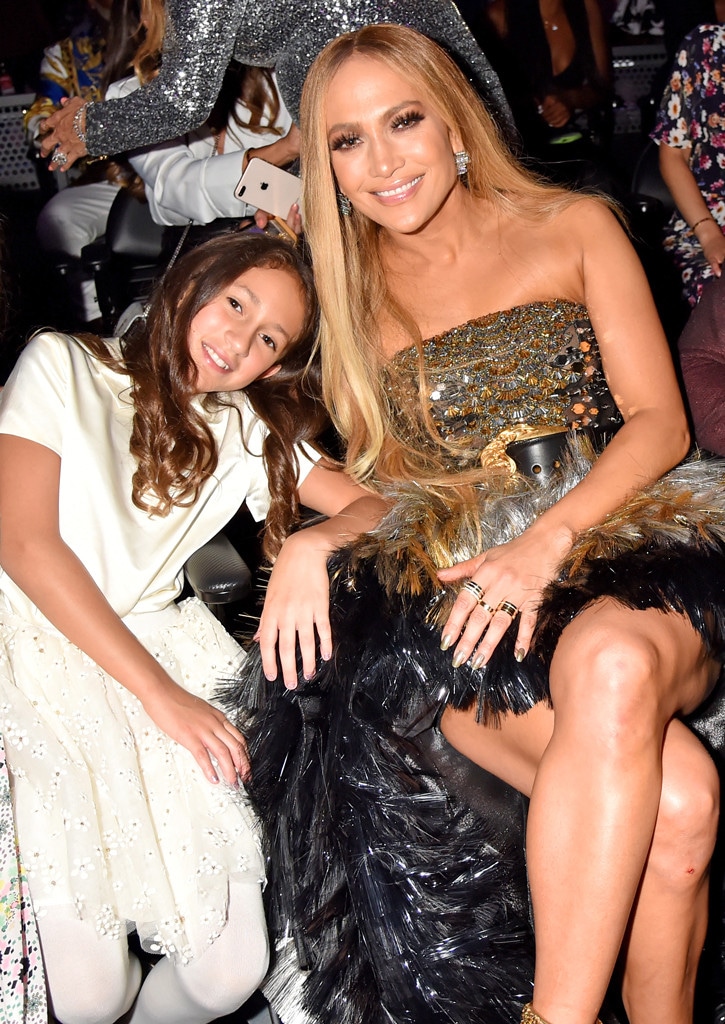 Watch Jennifer Lopez's Daughter Emme Sweetly Hug Alex Rodriguez - E! Online
